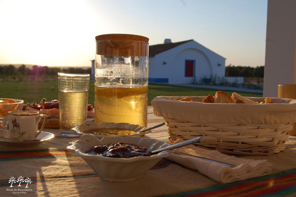 Herdade Da Burquilheira Family Retreat Alcáçovas Exteriör bild